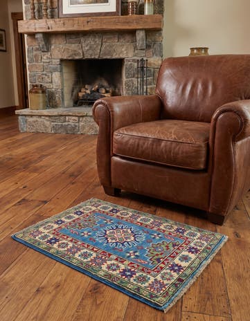 2' 1 x 3' Hand Knotted Kazak Rug