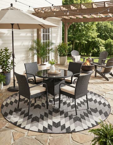 10' x 10' Easy-Clean Modern Indoor / Outdoor Round Rug