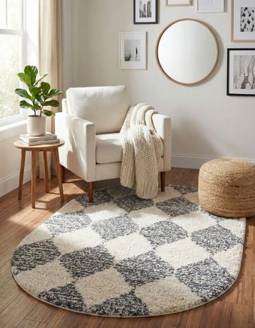 White Serenity Shag Oval Rug
