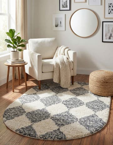 White Serenity Shag Oval Rug
