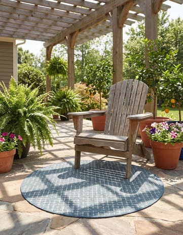 3' x 3' Easy-Clean Checkered Indoor / Outdoor Round Rug