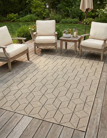 6' 1 x 9' Easy-Clean Lattice Indoor / Outdoor Rug