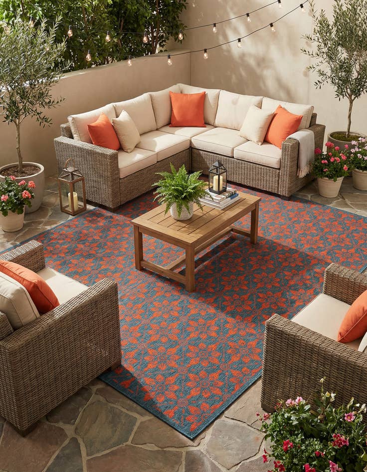 Detail image of 7' 10 x 10'  Washable Trellis Indoor / Outdoor Rug