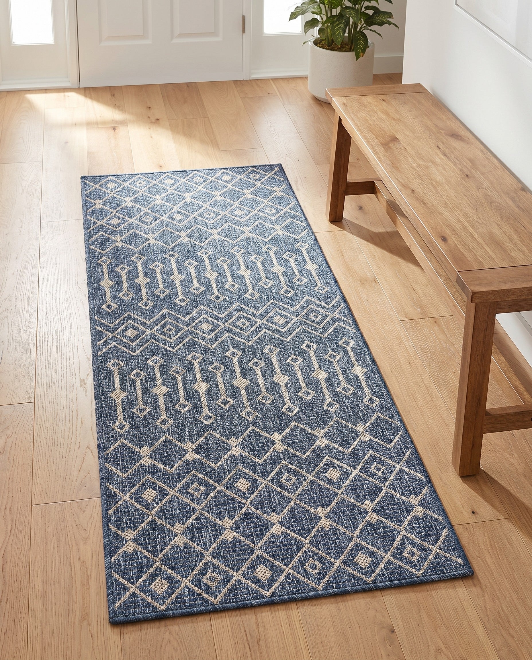 2' x 5' Easy-Clean Trellis Indoor / Outdoor Runner Rug