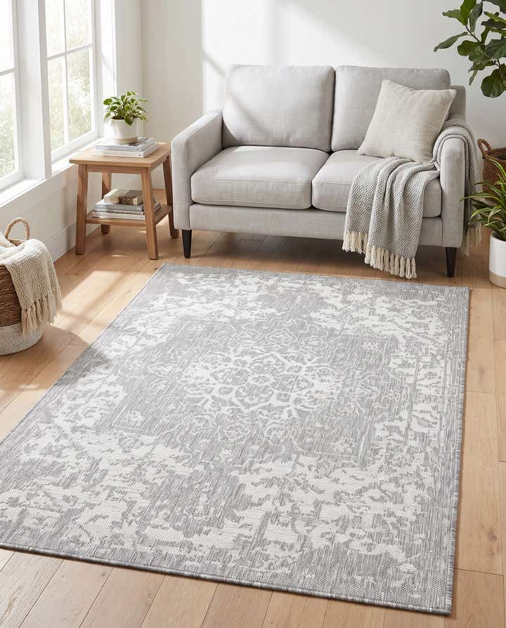 4' x 6' Easy-Clean Jill Zarin Dubai Indoor / Outdoor Rug
