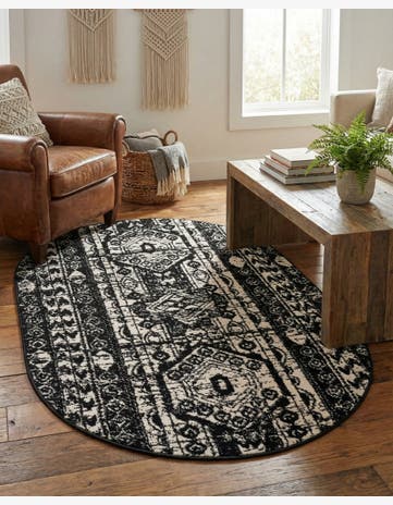 Black and White Oregon Oval Rug