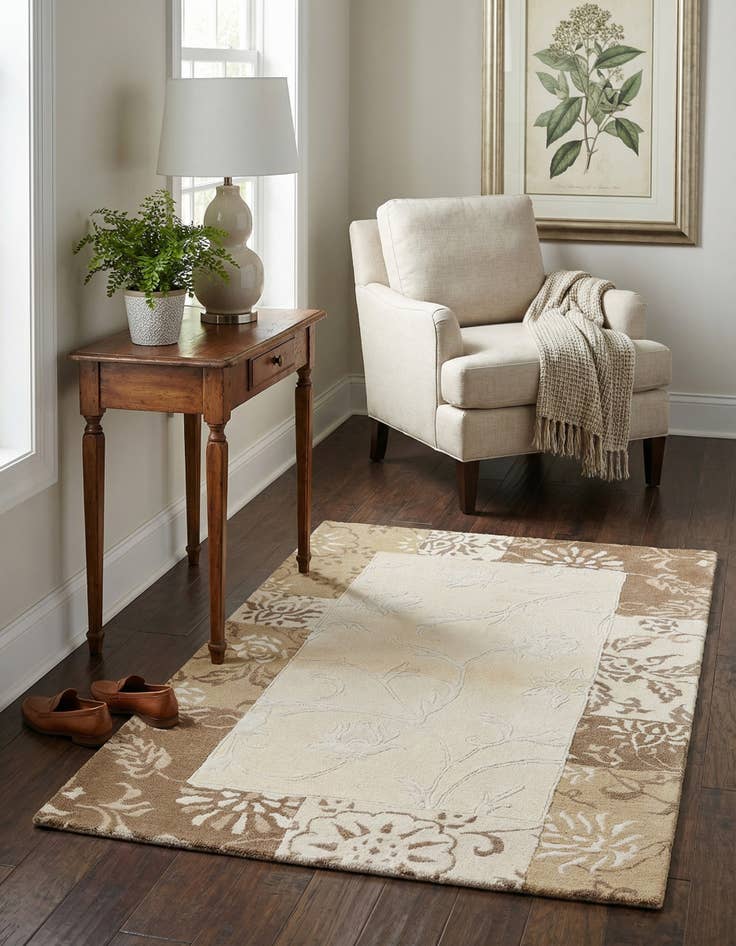 Detail image of 3' 1 x 4' 10  Hand Knotted Darya Wool Rug