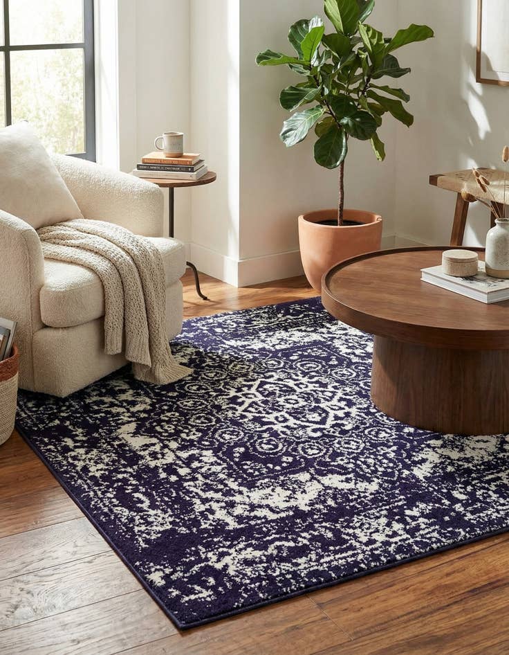 Detail image of  4' x 4' Arlington Square Rug