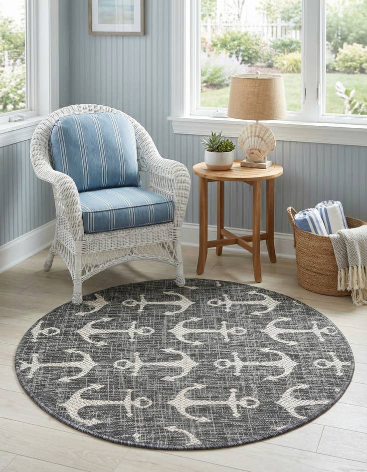 Detail image of 3' x 3'  Washable Coastal Indoor / Outdoor Round Rug