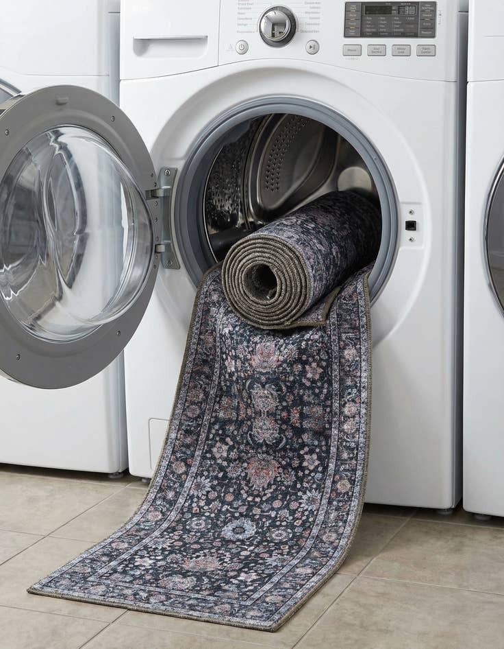 Detail image of 2' x 8' Yara Runner Rug