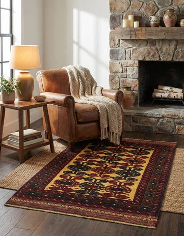 2' 11 x 4' 8 Hand Knotted Sumak Wool Rug