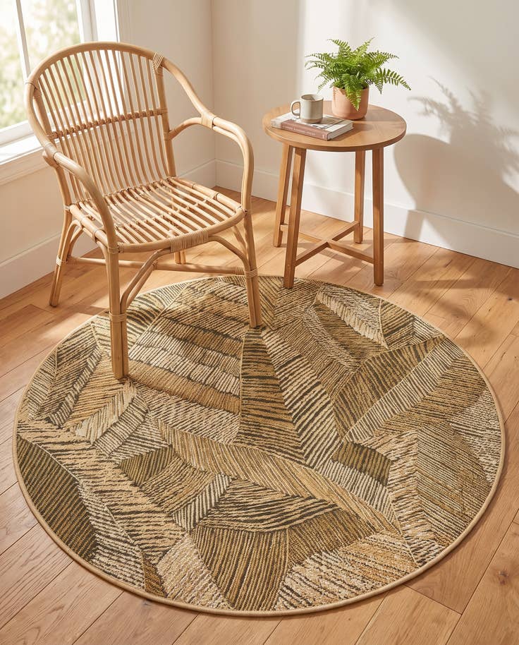 Detail image of 4' x 4' Easy-Clean Botanical Indoor / Outdoor Round Rug
