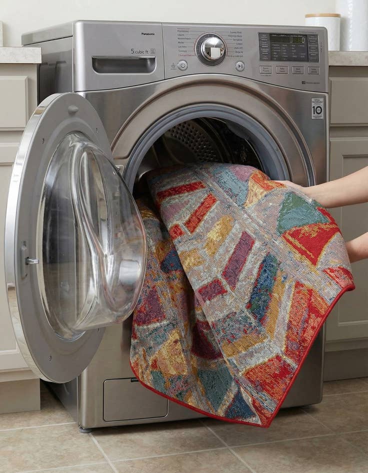 Detail image of 5' 3 x 5' 3  Washable Modern Indoor / Outdoor Octagon Rug