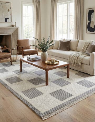 5' 6 x 7' 9 Hand Knotted Darya Wool Rug