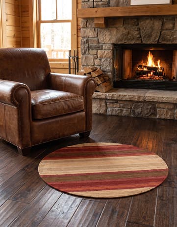 2' 4 x 2' 4 Hand Woven Pillow Wool Round Rug