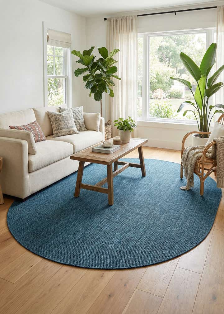 7' 10 x 10' Easy-Clean Solid Indoor / Outdoor Oval Rug