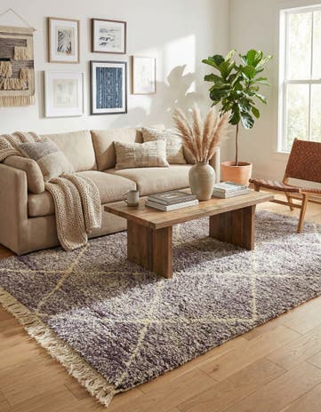 4' 10 x 8' 9 Hand Knotted Moroccan Wool Rug