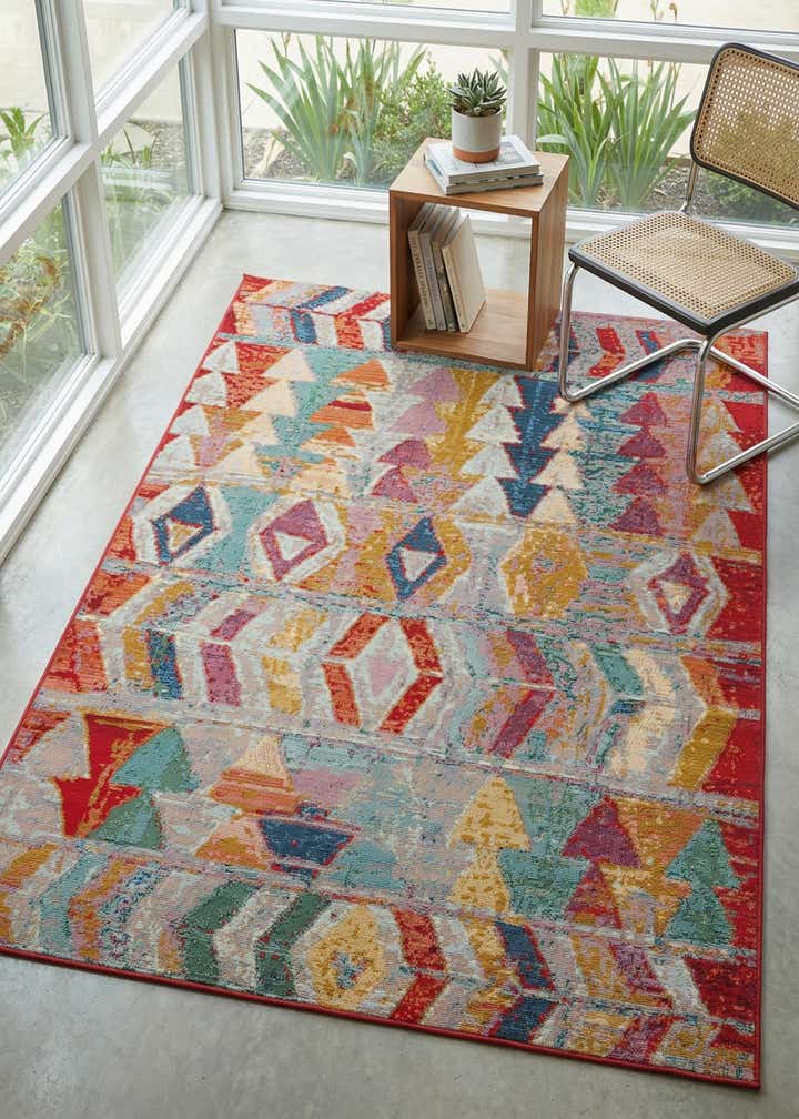 4' x 6' Easy-Clean Modern Indoor / Outdoor Rug