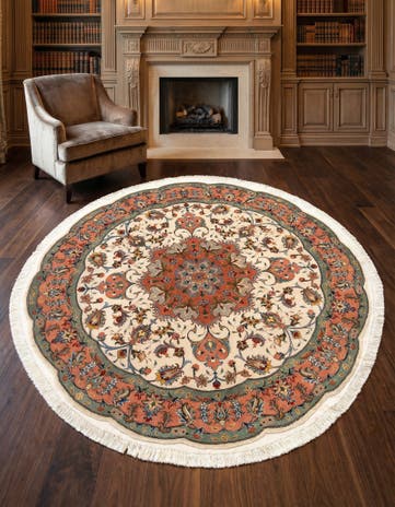 4' 11 x 4' 11 Tabriz Round Rug