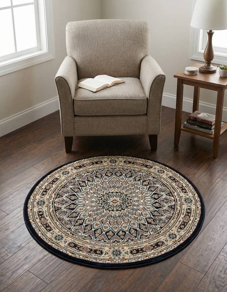 Detail image of 3' x 3' Nain Design Round Rug