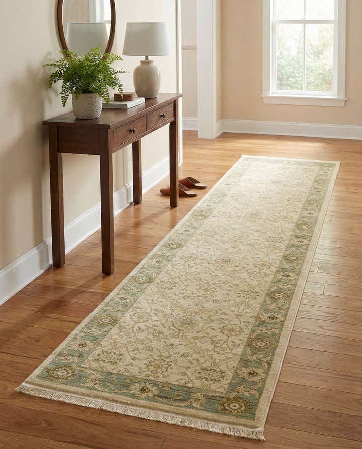 2' 7 x 10' Chelsea Runner Rug