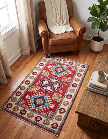 2' 7 x 4' 1 Hand Knotted Kazak Rug