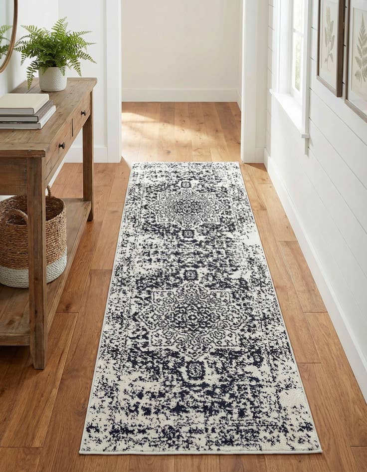 Detail image of 2' x 6' Arlington Runner Rug