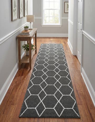 2' x 8' Lattice Frieze Runner Rug