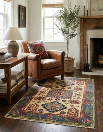 2' 8 x 4' 1 Hand Knotted Kazak Rug