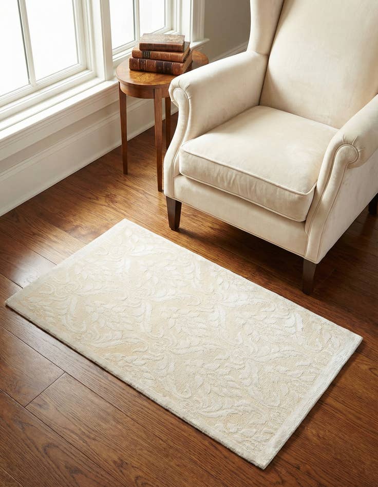 Detail image of 2' 11 x 4' 11 Hand Knotted Darya Wool Rug