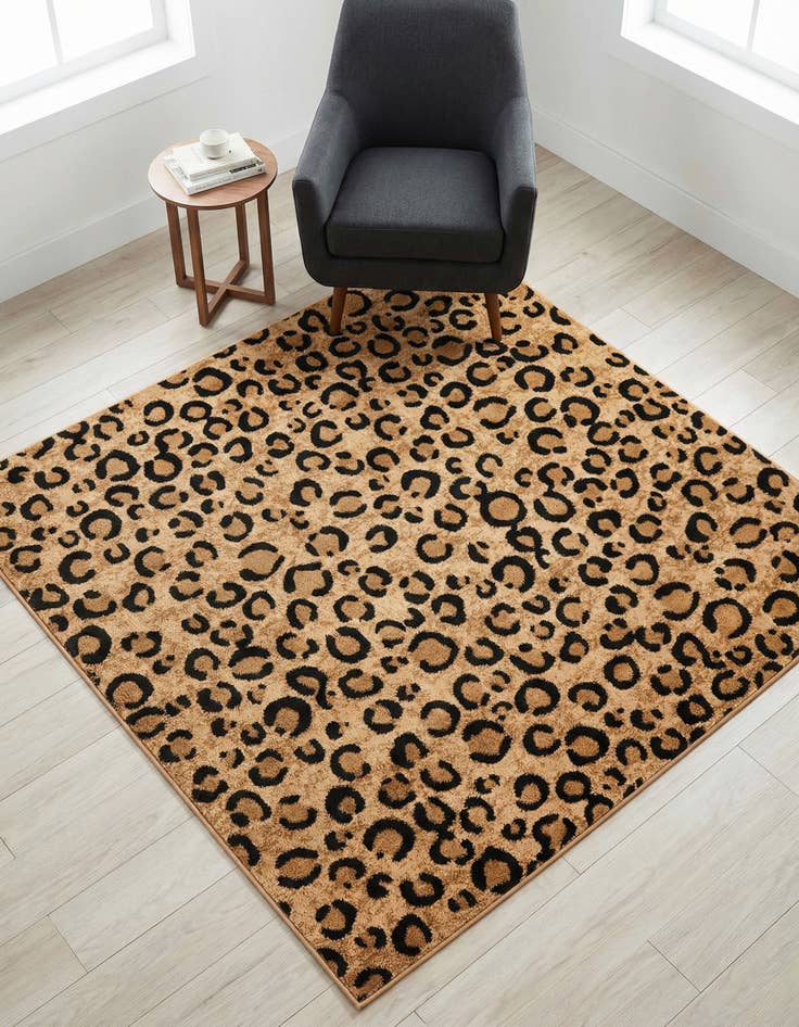 Detail image of 5' 3 x 5' 3 Savannah Square Rug