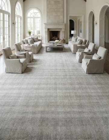 Grey Manor Hand Woven Jill Zarin English Manor Wool Rug