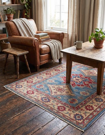 2' 9 x 4' Hand Knotted Kazak Rug