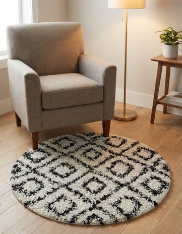 3' 3 x 3' 3 Lattice Shag Round Rug
