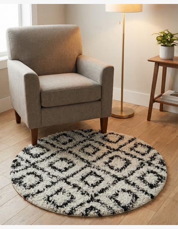 3' 3 x 3' 3 Lattice Shag Round Rug