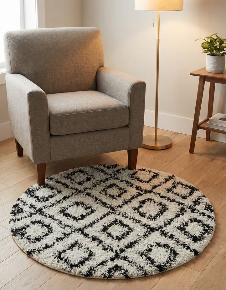 3' 3 x 3' 3 Lattice Shag Round Rug
