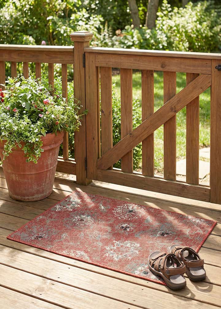 2' x 3' Easy-Clean Botanical Indoor / Outdoor Rug