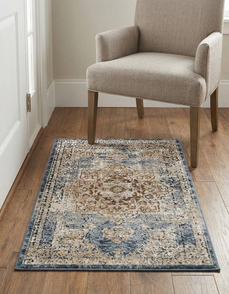 Detail image of 2' x 3' Villa Rug