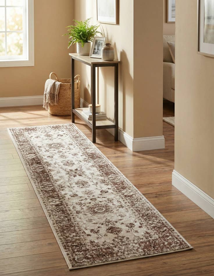 Detail image of 2' x 7' Himalaya Runner Rug