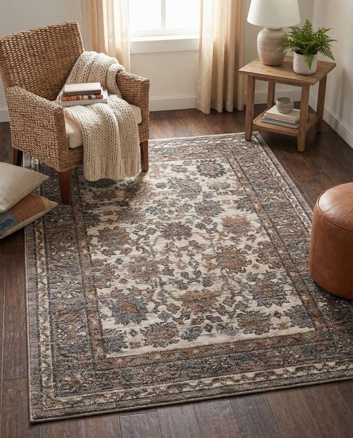 4' x 6' 3 Grand Tradition Rug