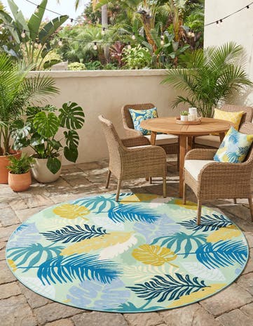 7' 10 x 7' 10 Easy-Clean Botanical Indoor / Outdoor Round Rug