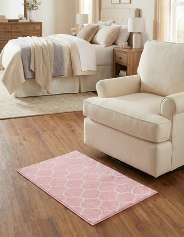 2' x 3' Lattice Frieze Rug
