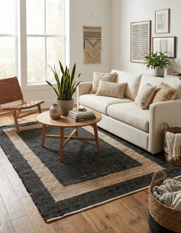 5' 1 x 8' Hand Woven Chindi Jute Rug