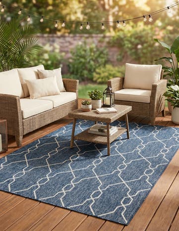5' 3 x 8' Easy-Clean Lattice Indoor / Outdoor Rug