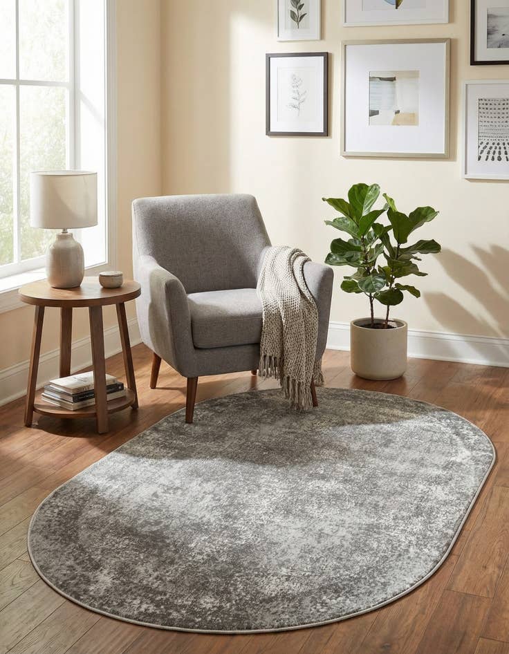 Detail image of 4' 1 x 6' 1 Oregon Oval Rug