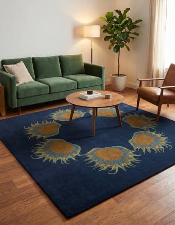 7' 6 x 7' 7 Luna Square Rug