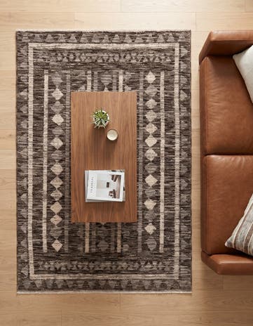 5' x 7' 7 Grand Tradition Rug