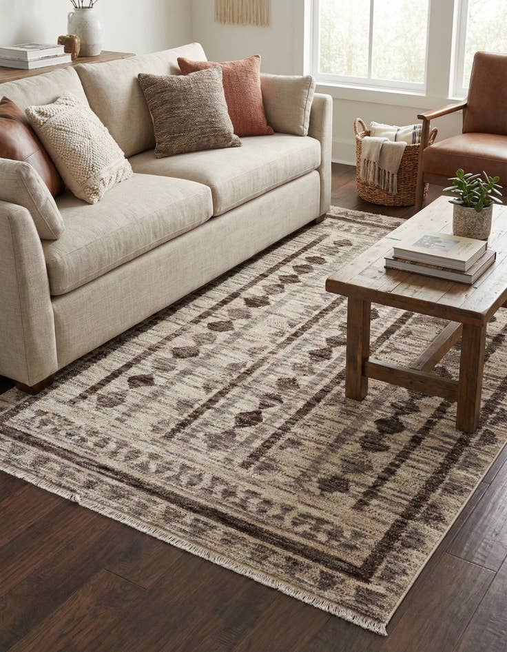 Detail image of 4' x 6' 3 Grand Tradition Rug