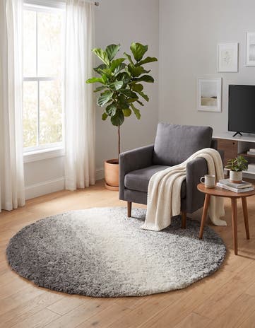 5' 3 x 5' 3 Soft Touch Shag Round Rug