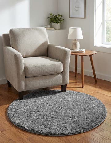 3' 3 x 3' 3 Soft Solid Shag Round Rug